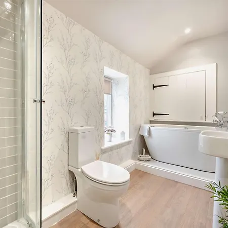 2 Bed In Cockermouth 93280 *